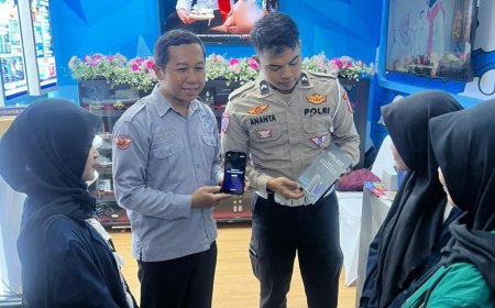 Korlantas Polri Hadirkan ETLE Mobile Handheld dalam Pameran Kampung Hukum 2026