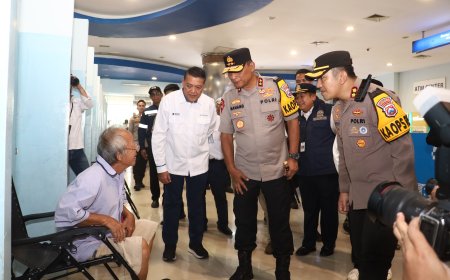 Kapolda Jatim Cek Pos Terpadu dan Pos Pam di Surabaya Pastikan Layanan Mudik Berjalan Optimal
