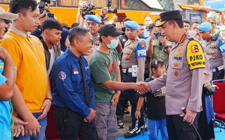 Kapolri Resmi Berangkatkan Bus Mudik Gratis, Pastikan Armada Aman dan Sopir Prima