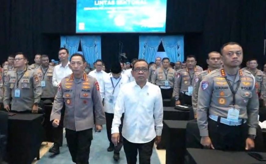 Kapolri Prediksi Puncak Arus Mudik Lebaran 2026 Terjadi Dua Kali   