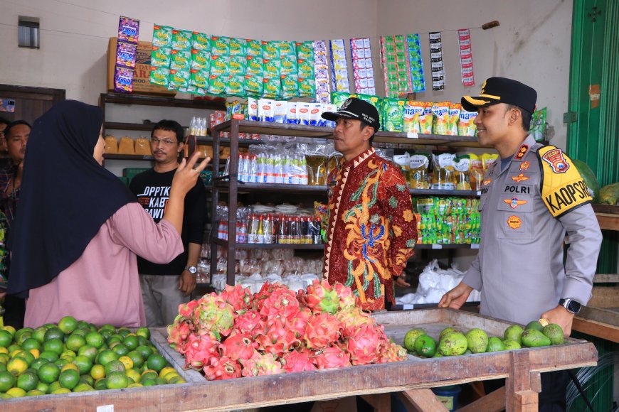 Polres Ngawi Kolaborasi dengan Pemkab Sidak Pasar Tradisional