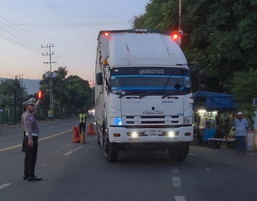 Polresta Banyuwangi Sukses Urai Kemacetan di Buffer Zone Bulusan, Sopir Beri Apresiasi